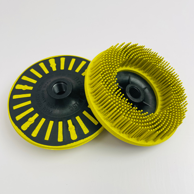 Disco de cerdas cônicas Roloc de cerâmica amarela de 4,5 polegadas com grão 80 para remoção de tinta 